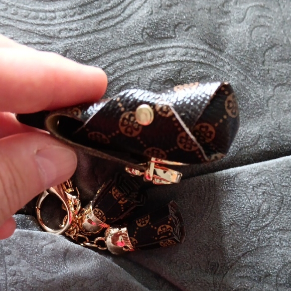 Chic Black Mini Bag Keychain with Gold Accents - Picture 9 of 13
